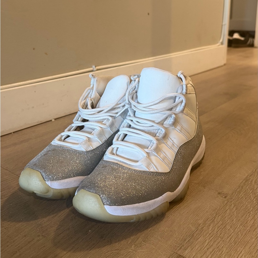 Jordan 11 Retro White Metallic